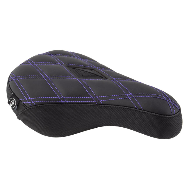 Alienation Gripper Pivotal Seat - 11